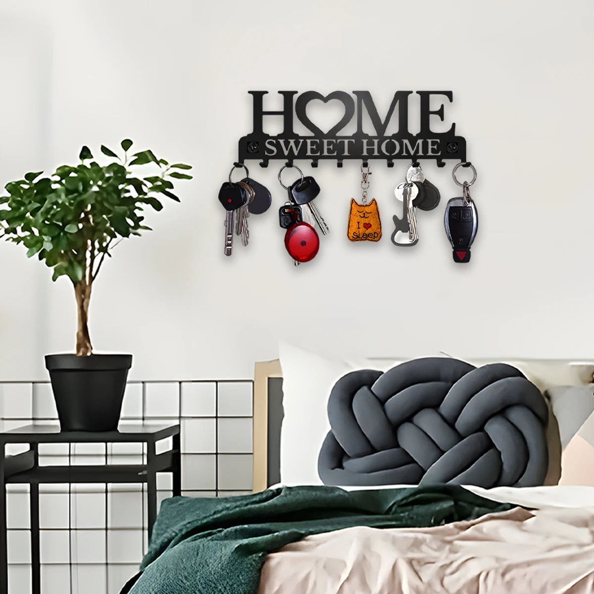Black Metal Wall-Mounted Key Holder